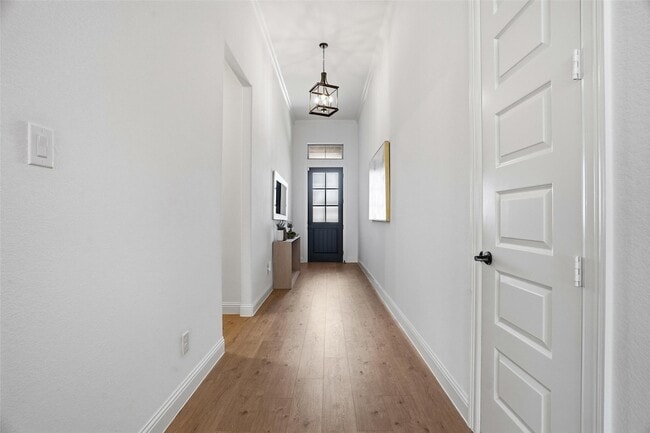 Photo - 513 Fieldstone Ln