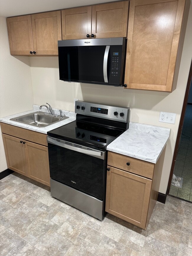 Kitchen - 42057 County Road 1 Unit Lower Level Suite
