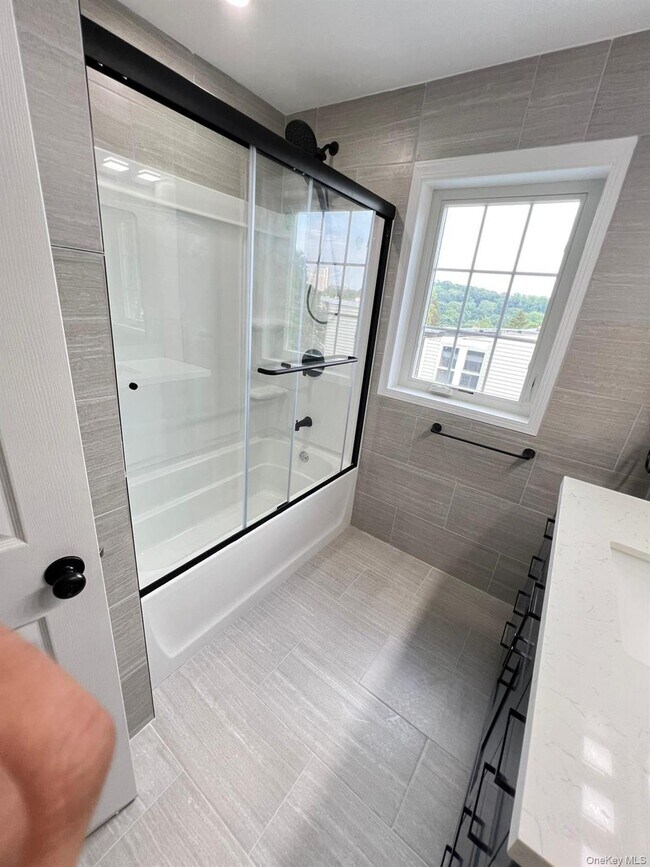 Photo - 50 Vineyard Ave