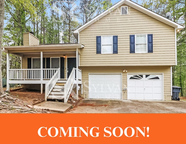 Building Photo - Enjoy living the good life in this 3 bedroom, 2 bathroom home