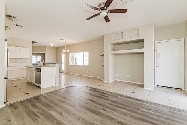 Photo - 5912 Crumbling Ridge St