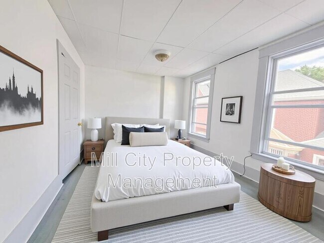 Photo - 126 Harrison St