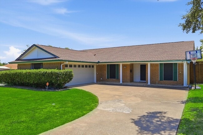Photo - 2132 Bordeaux Dr