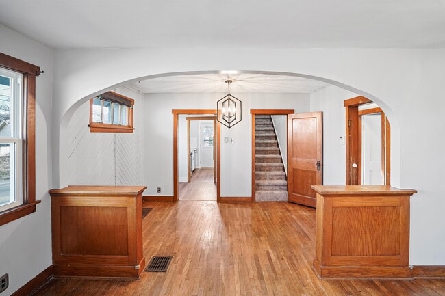 Photo - 2201 SW 8th St