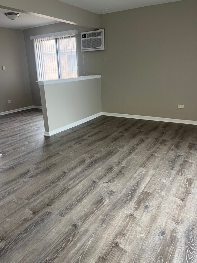 Photo - 6045 Marshall Ave Unit 3W