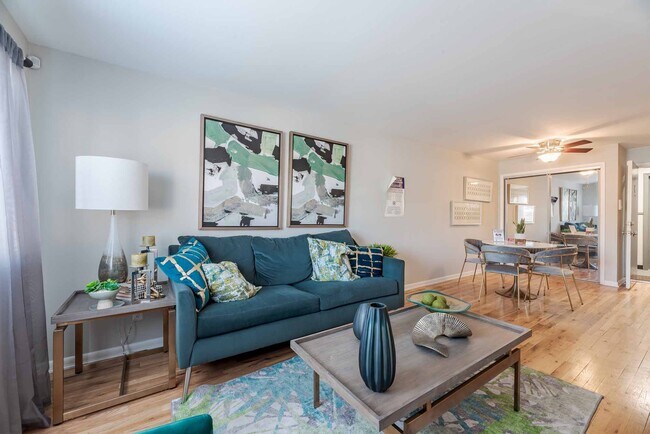 Photo - East Broad Plaza