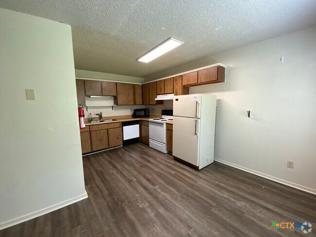 Building Photo - 112 Lady Bird Ln Unit A Rental