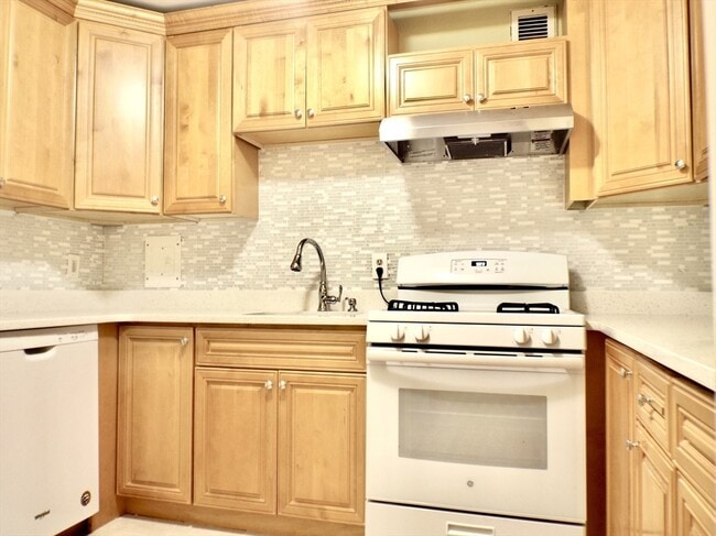 Photo - 32 Juniper St Unit 98