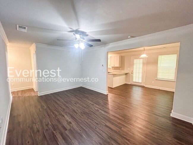 Photo - 5231 Hanover St