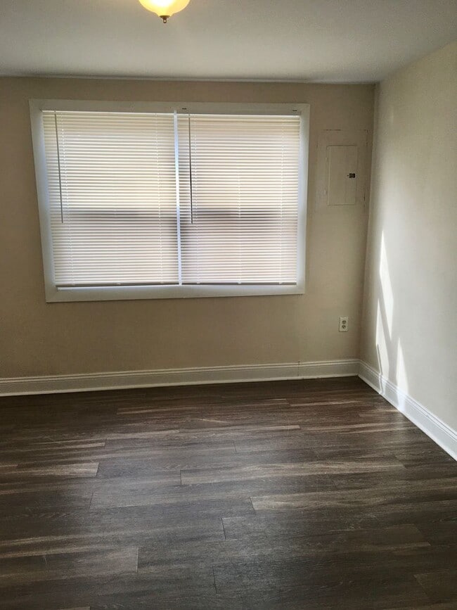 Photo - Charming 3 Bedroom/1 Bathroom Townhome in Dundalk, MD!