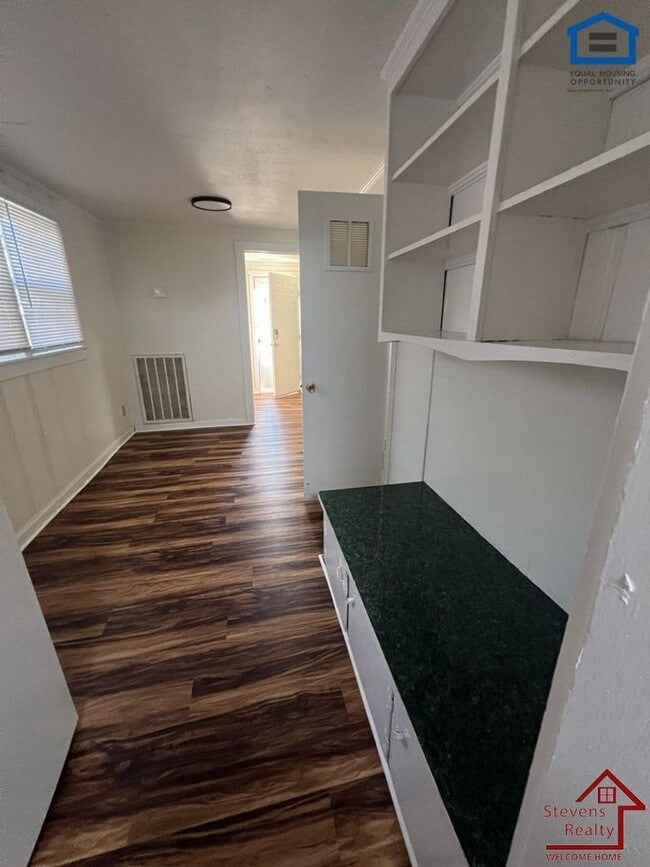 Photo - 312 Higginbotham Rd