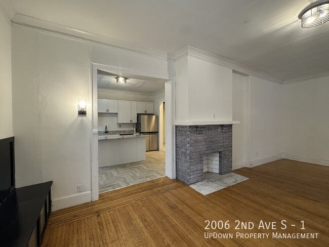 Photo - 2006 2nd Ave S Unit 1