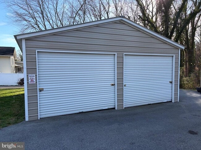 Photo - 1806 Johnson Rd