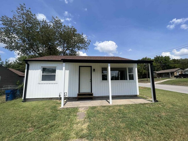 Building Photo - Newly Remodeled 3 Bedroom / 2 Bathroom Hom... Rental