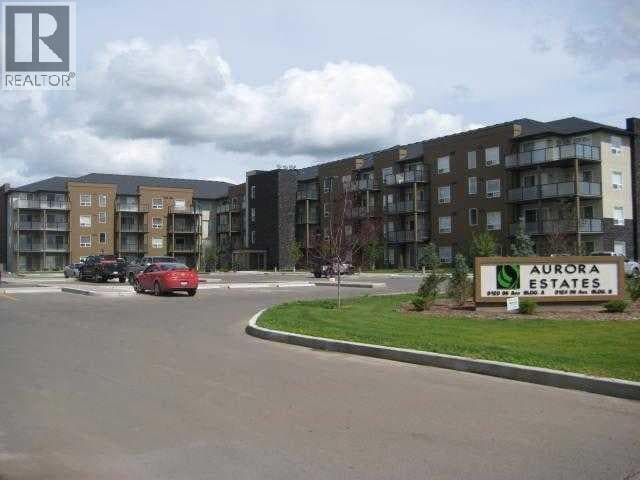 Photo - 9124-9196 96 Ave