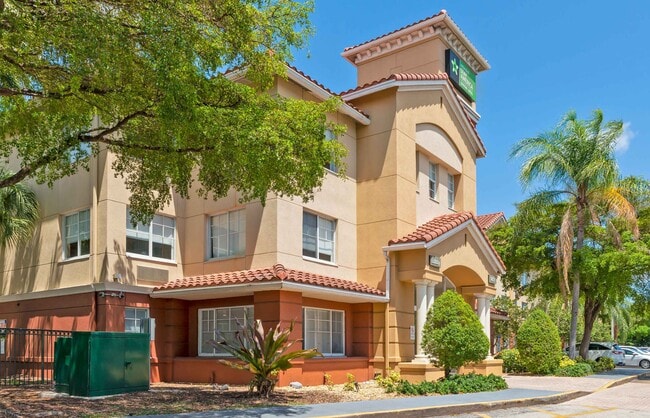 Furnished Studio-Fort Lauderdale - Cypress Creek - Park North