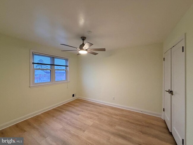 Photo - 1262 Halstead Rd