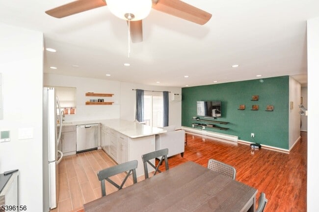 Photo - 199 Bergen Turnpike