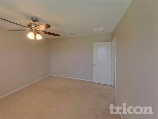 Photo - 6445 Middlebury Dr