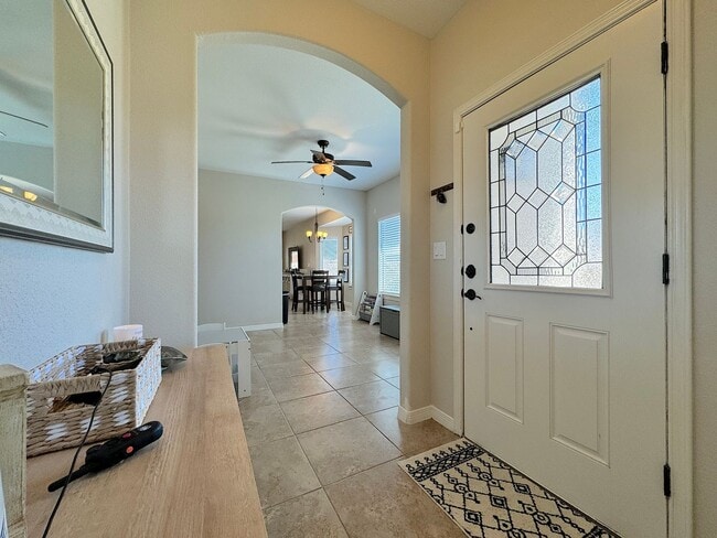 Photo - East El Paso 4 bed/ 2 Bath Refrig A/C Home