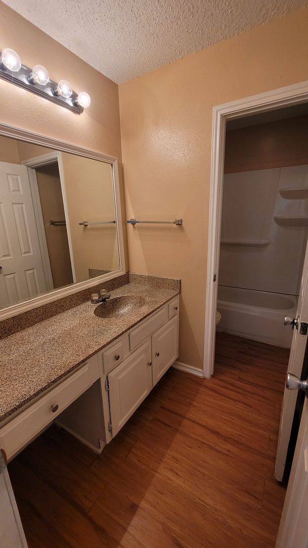 Photo - acBUTT05 Unit acBUTT05