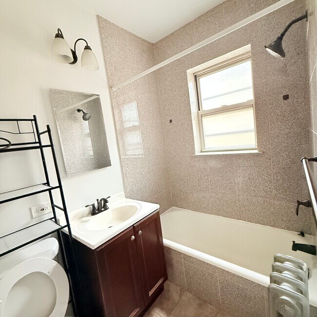 Photo - 2019 N Lavergne Ave Unit 1A