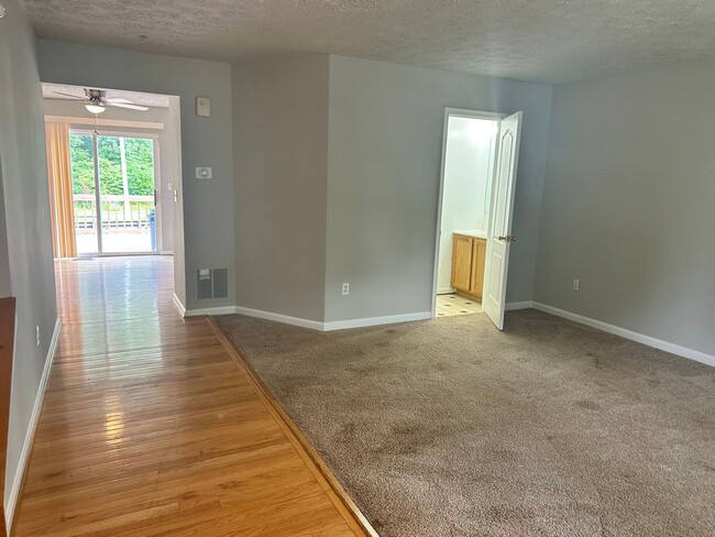 Photo - Spacious Townhome for Rent! Finished Basement! W/D! Available Now!