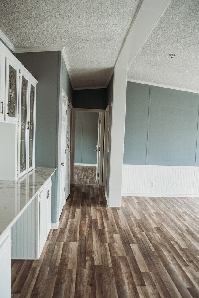 Photo - 2545 Lee Turner Rd