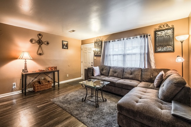 Wingate Townhouse Apartments