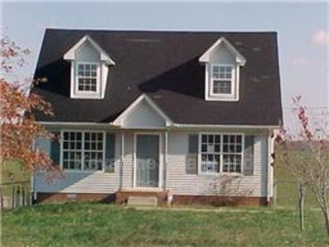 Building Photo - 2050 Carneal Ln