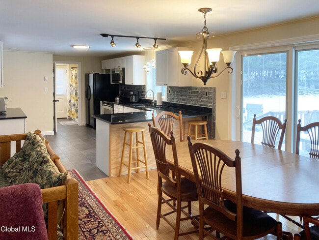 Photo - 157 Louden Rd