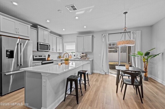 Photo - 12050 Calvesta St