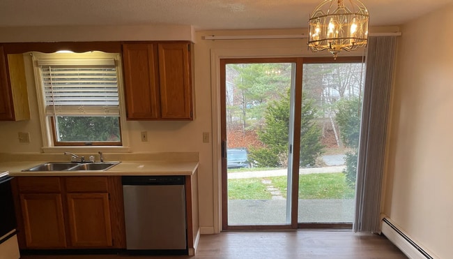 Photo - 838 State St Unit 7