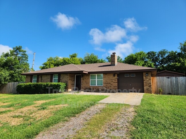 Building Photo - 13770 County Rd 1556