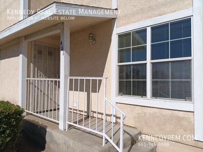 Photo - 461 West Avenue K-