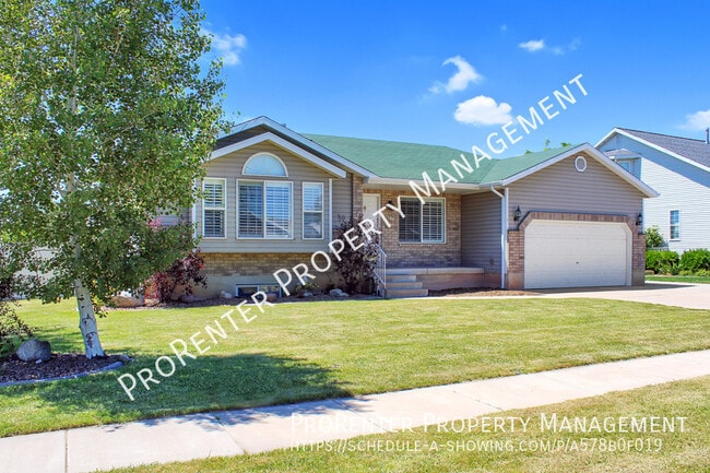Building Photo - 1488 Earl Cir