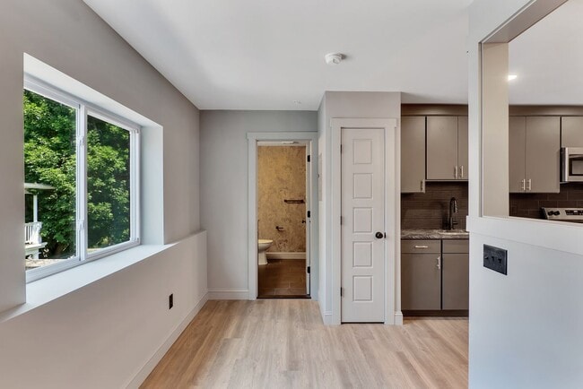 Photo - 36 Pawling Ave Unit 203