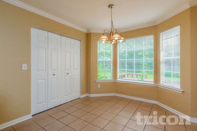 Photo - 1471 Oakdale Rd