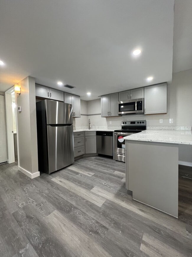 Photo - Annual** 55+ Years Old Required ** Recently Renovated ** 1 Bedroom / 1 Bath - Cambridge House - $...