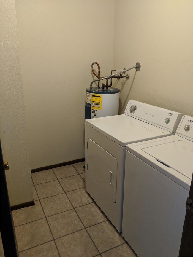 7988 Gladys Ave Apartment For Rent in Beaumont, TX