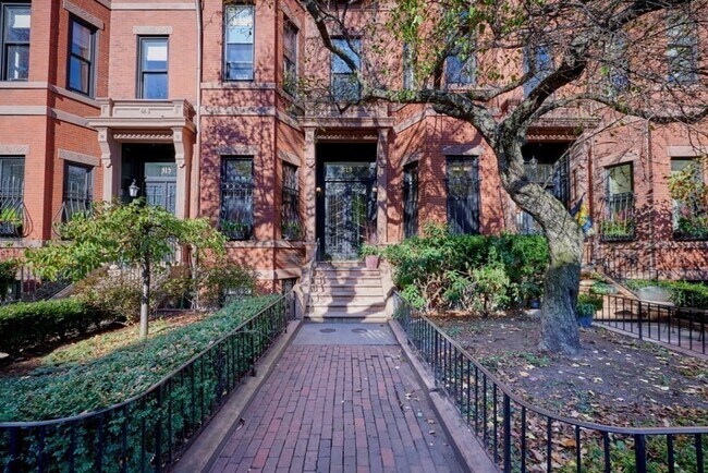 Photo - 313 Marlborough St Unidad 2