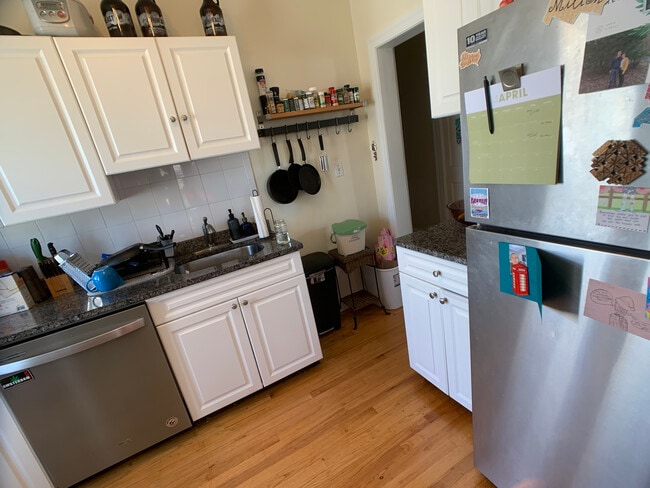 Photo - 181 Allston St Unidad 3