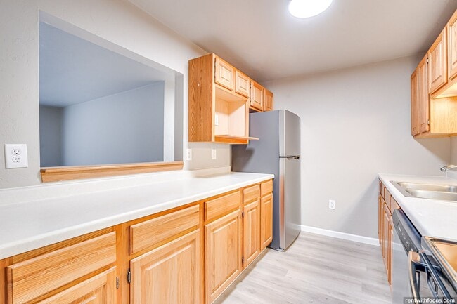 Photo - The Landings