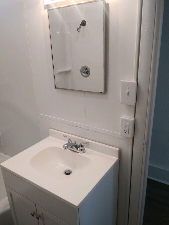 Photo - 101 N G St