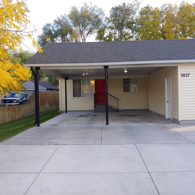 Covered parking - 3827 W Alpine St Apartments Unit 3827