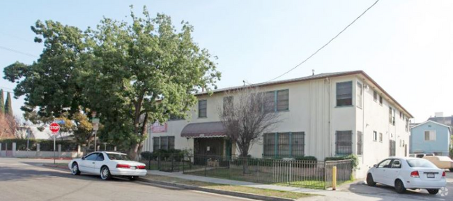 Building Photo - 5404 La Mirada Ave Unit 1 Rental