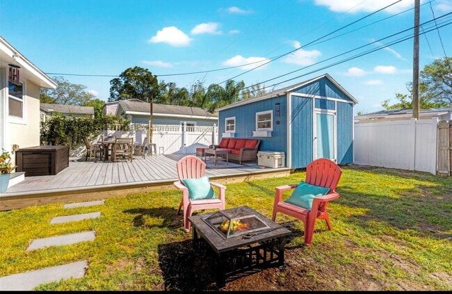 Photo - 4004 Miramar Way S