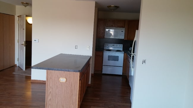 Photo - 6905 67th St Unit 303