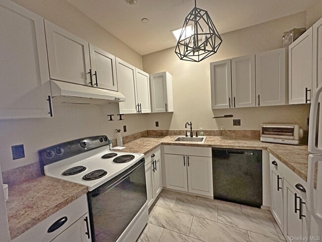 Photo - 20 S Broadway Unit 203