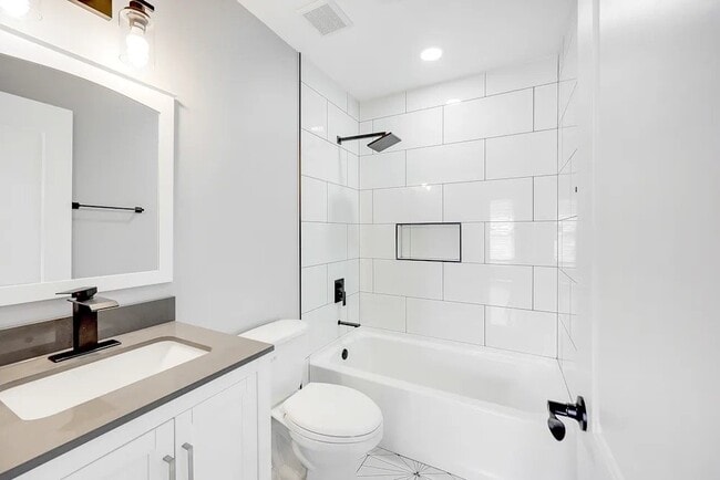 Photo - 5103 Parishwood Ct